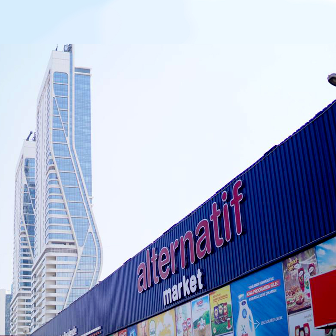 Alternatif Gross Market Bayraklı